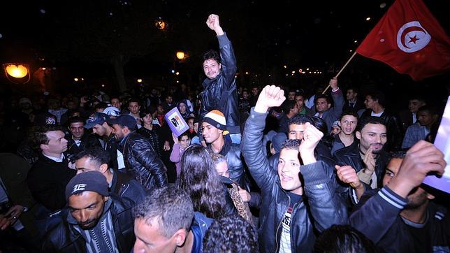 Ben Ali renuncia a optar a la reelección en 2014