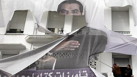 Arrestado el jefe de seguridad del depuesto Ben Ali por incitar a la violencia