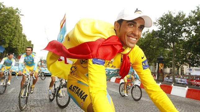 La UCI se queja que Contador «hace mucho daño» al ciclismo