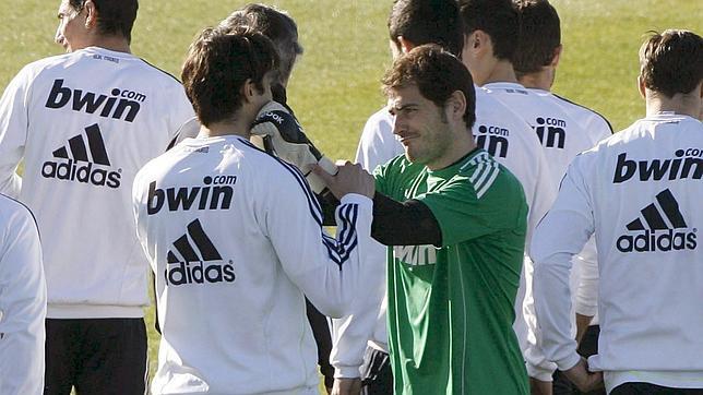 Casillas: «Mourinho se quiere quedar»