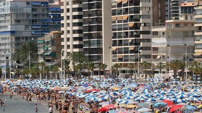 En 2010 visitaron España 52,6 millones de turistas extranjeros, un 1% más