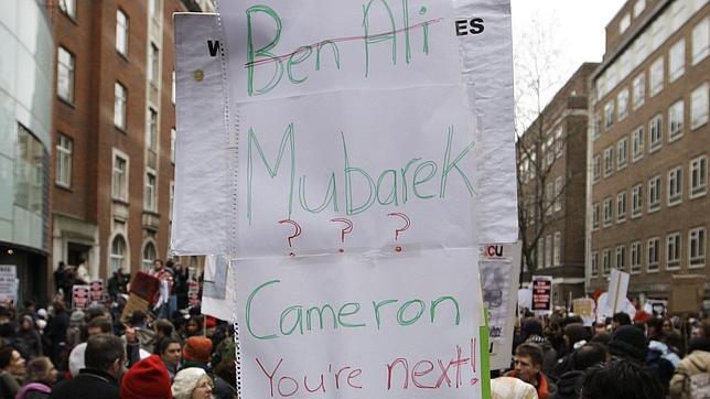 Fuertes protestas en Reino Unido contra el aumento de las tasas universitarias