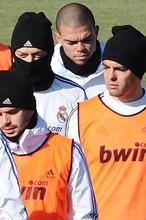 Mourinho achaca el bajón a la ausencia de Pepe