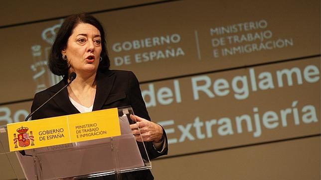 El Gobierno dará papeles a los inmigrantes cuyos hijos han nacido en España