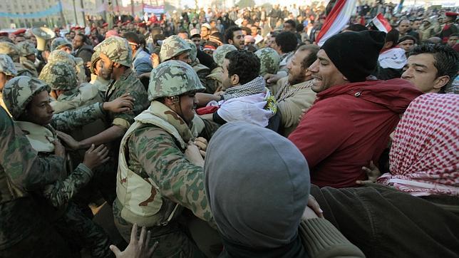 Las protestas en Egipto dejaron 365 muertos, según el balance oficial