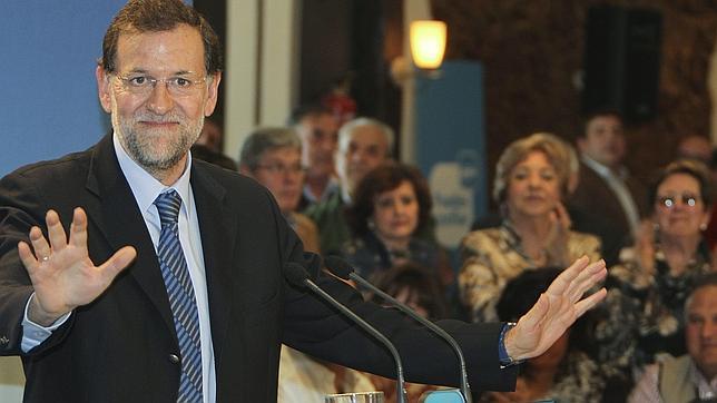 Rajoy se compromete a no congelar las pensiones si llega al Gobierno