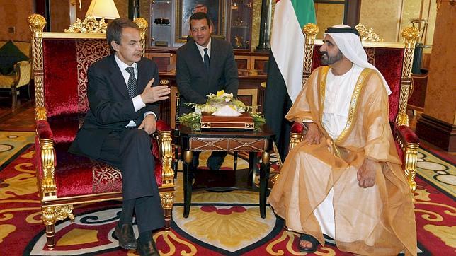 Zapatero recauda en Emiratos otros 150 millones para recapitalizar una caja de ahorros