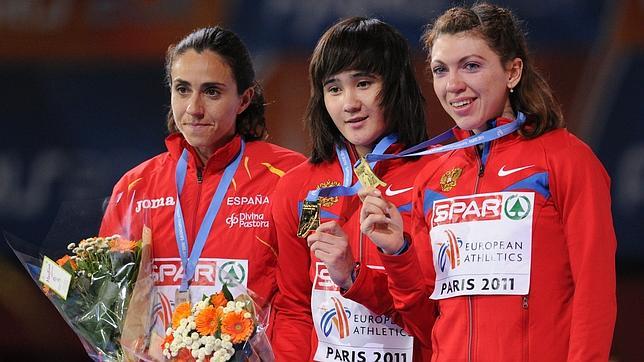 Nuria Fernández se desquita con una plata