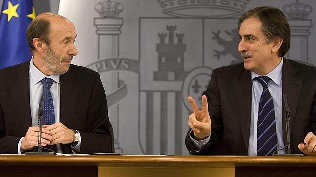 Valeriano Gómez pospone «por motivos de salud» un acto previsto para este martes