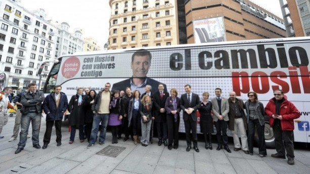 Tomás Gómez presenta su autobús electoral