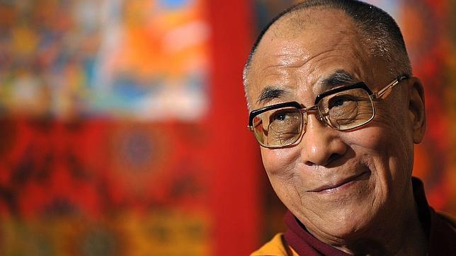 El Dalai Lama renuncia como líder político y abre la incertidumbre en el Tíbet