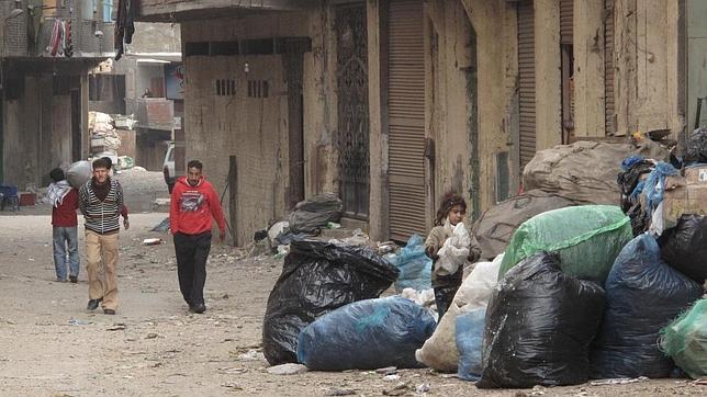 «El barrio de los basureros coptos necesita protección internacional»