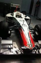 Schumacher y Alonso replican a Red Bull