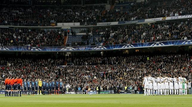 Homenaje del Bernabéu a Eric Abidal