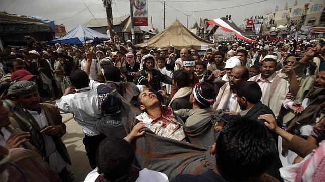 Al menos 41 fallecidos y 200 heridos en los enfrentamientos de Yemen