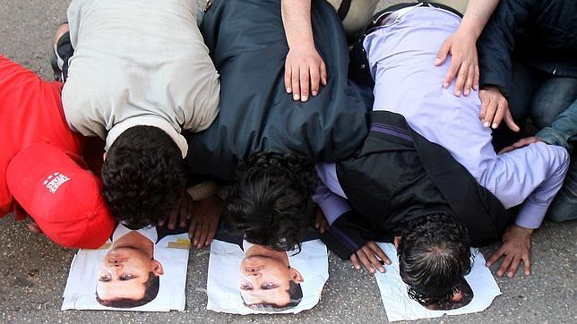 Los sirios llaman en Facebook a «controlar las ciudades» tras el discurso de Al Assad