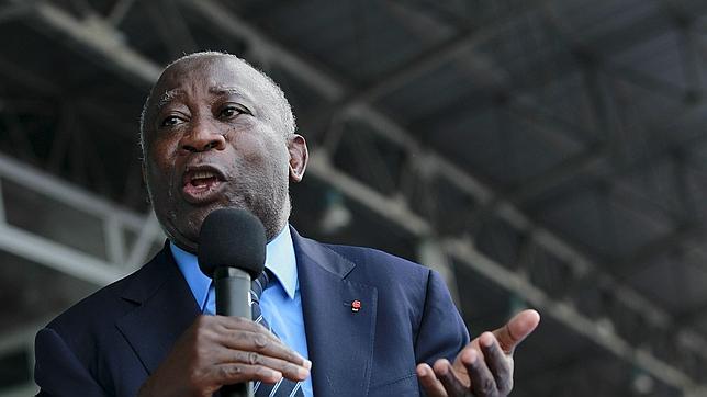 El ministro de Exteriores confirma que Gbagbo negocia su rendición