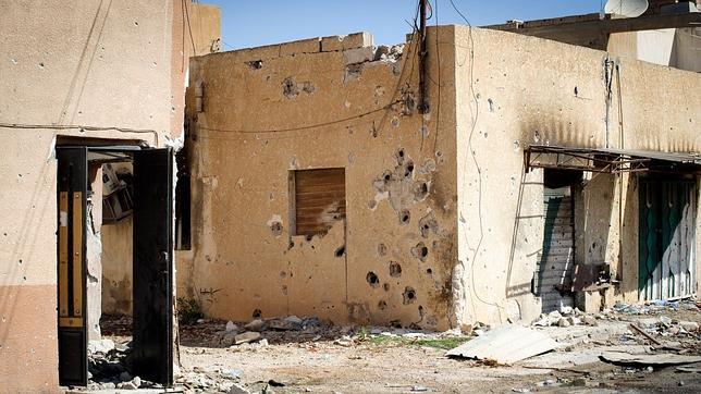 Gadafi ataca zonas residenciales libias con bombas de racimo de fabricación española