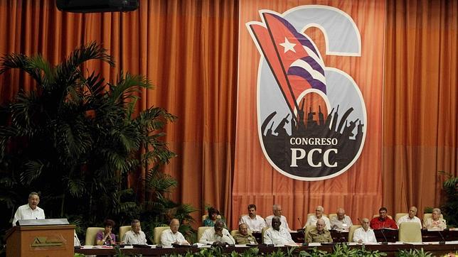 La disidencia interna cubana, pesimista ante el Congreso del partido único