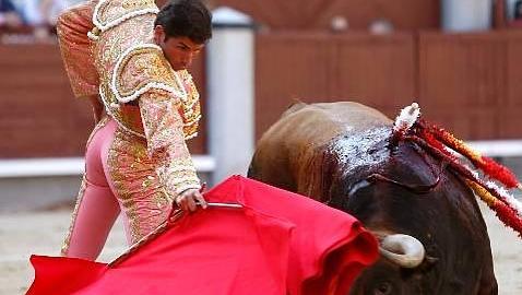 La corrida de inauguración