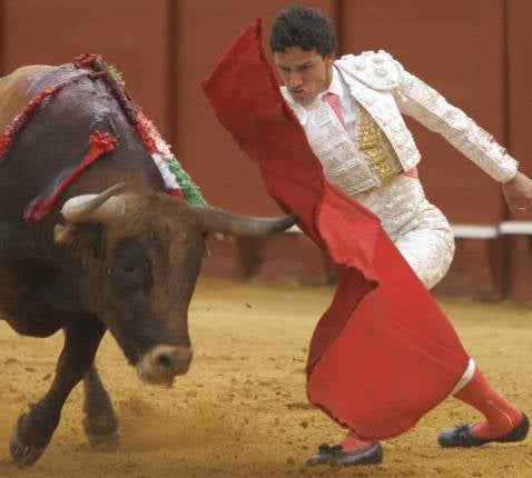 La espada, calvario de Oliva Soto