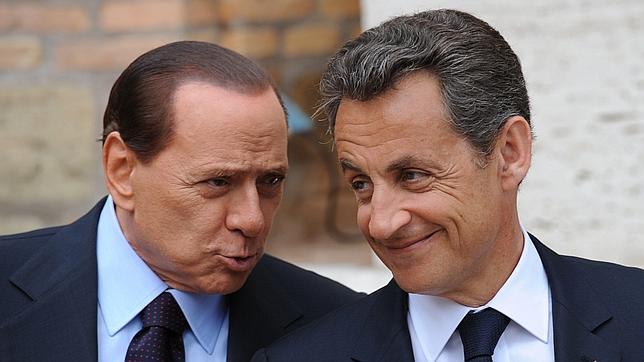 Berlusconi y Sarkozy, juntos en Roma para hablar sobre los 26.000 inmigrantes tunecinos