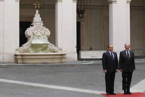 Tras el terremoto electoral en Milán, comienza el ocaso político de Berlusconi