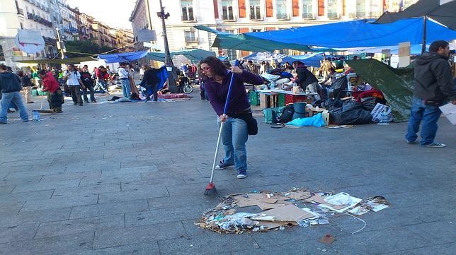 Crónica de una noche de «asamblea» y protestas en la Puerta del Sol
