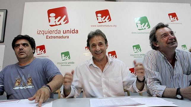 IU no descarta un referéndum entre la militancia para decidir el gobierno extremeño