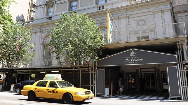 Nueva York quiere proporcionar a las empleadas de sus hoteles «botones de pánico»