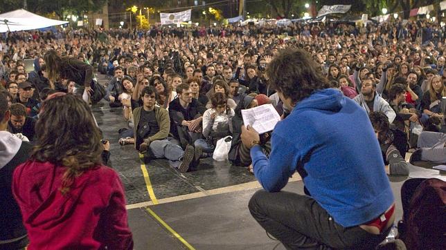 Los «indignados» de Barcelona seguirán acampados hasta encontrar alternativas