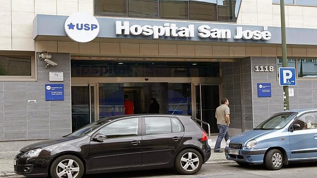 El Rey, ingresado en Madrid para ser operado de la rodilla derecha