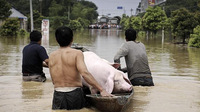 China pasa de la peor sequía a inundaciones que provocan 175 muertos y 36 millones de afectados
