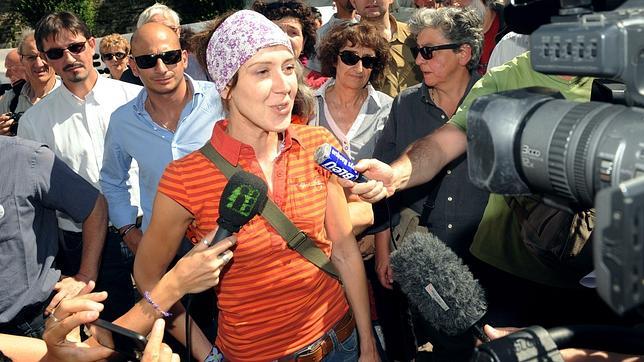 La «batasuna» Aurore Martin reaparece en una manifestación tras su detención frustrada