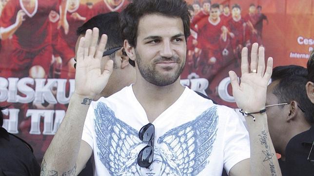 Cesc Fábregas abandona su soltería con la joven Daniella