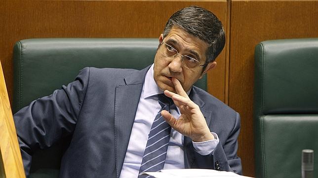 Patxi López: «No acepto que se arremeta de forma tan injusta contra San Sebastián»