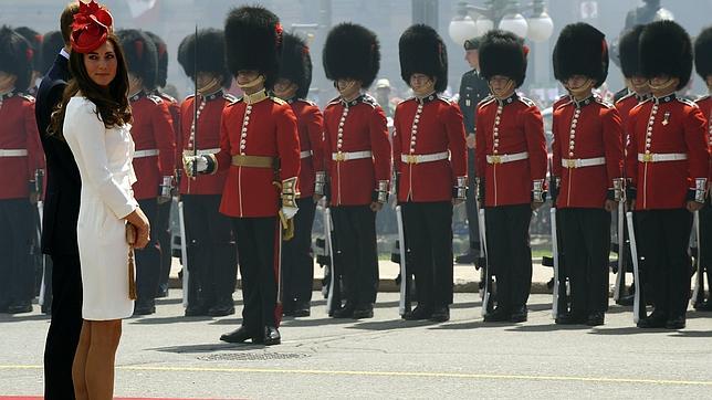 Catalina despliega sus armas «fashion»