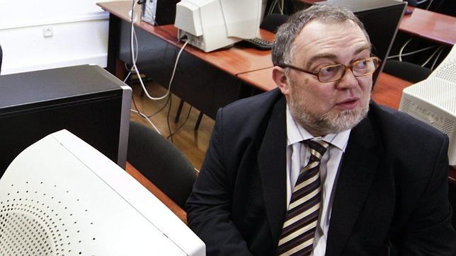 «La ministra tiene que rendir cuentas y dos minutos después dimitir»