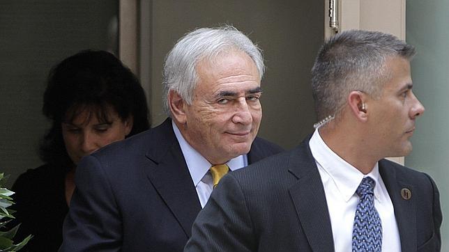 Los franceses descartan el regreso de Strauss-Kahn a la política nacional