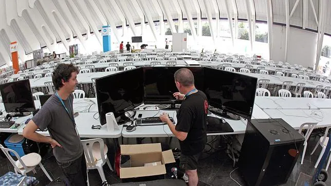 La Campus Party arranca a diez gigas por segundo