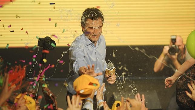 Macri vence las elecciones a la alcaldía, pero habrá segunda vuelta