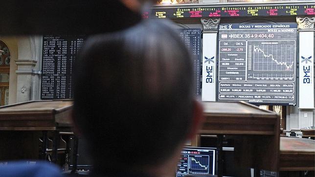 La prima de riesgo española abre a 320 puntos por la rebaja de Moody's a Irlanda