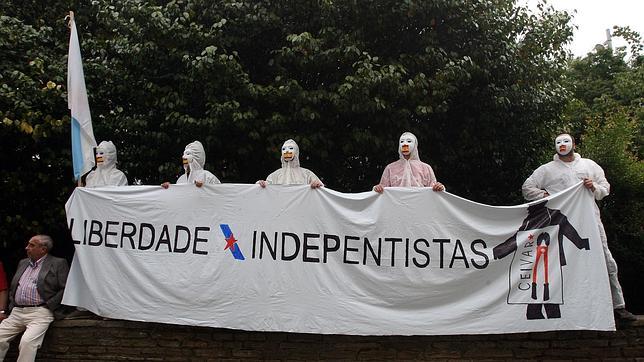 Cerca de 20.000 personas piden «democracia y autogobierno»