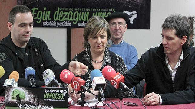 Aralar, dispuesto a acercar posturas con Bildu, pero ve diferencias sobre la paz