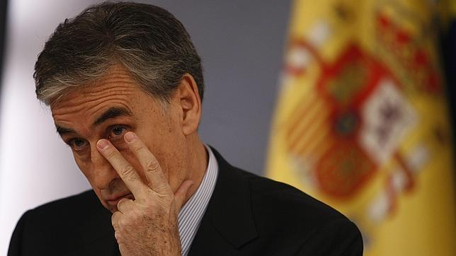 Jáuregui avisa a Bildu de las «consecuencias» que tiene apoyar a los presos de ETA