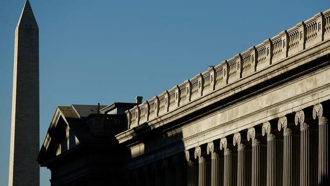 Fitch aclara que su revisión de la calificación de EE.UU. concluye a finales de agosto