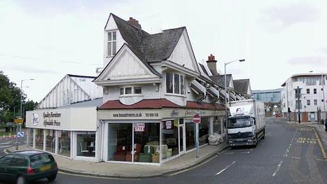 Tienda de muebles (antes)