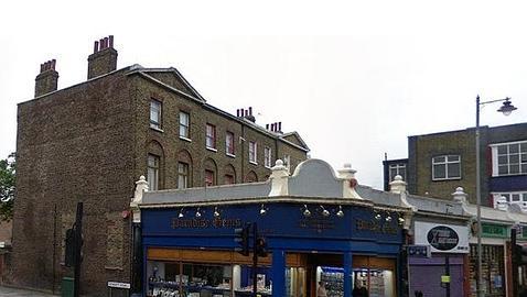 Jewellery store, High Road, Tottenham (antes)