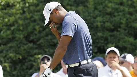 Tiger (+11) sigue sin rumbo y falla el corte en Atlanta