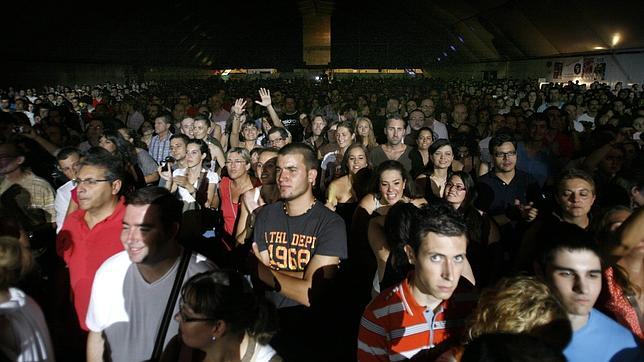 Llenazo de M-Clan en la Peraleda